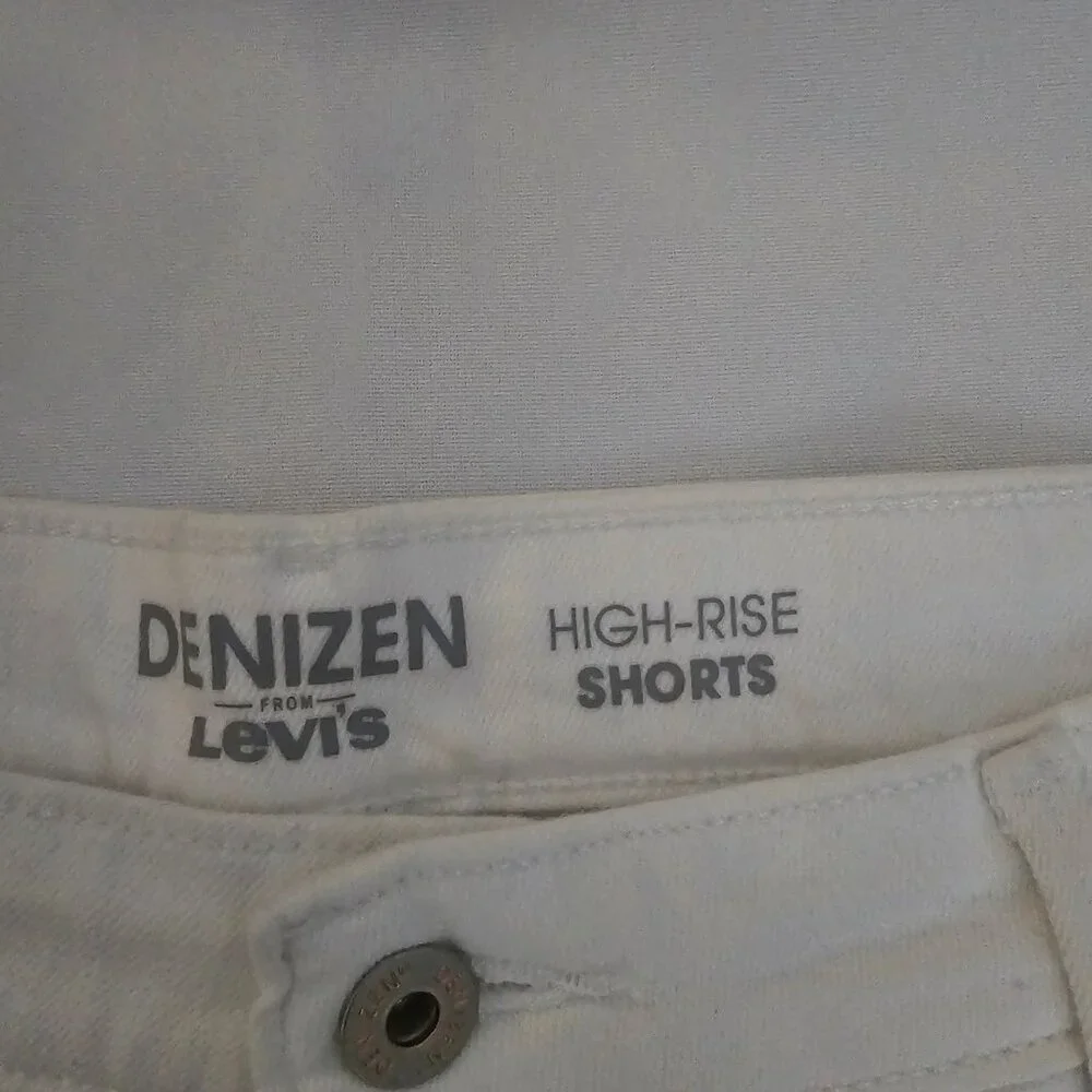 DENIZEN From Levi's High‎ Rise Denim Shorts White Women's Size 16 W33
